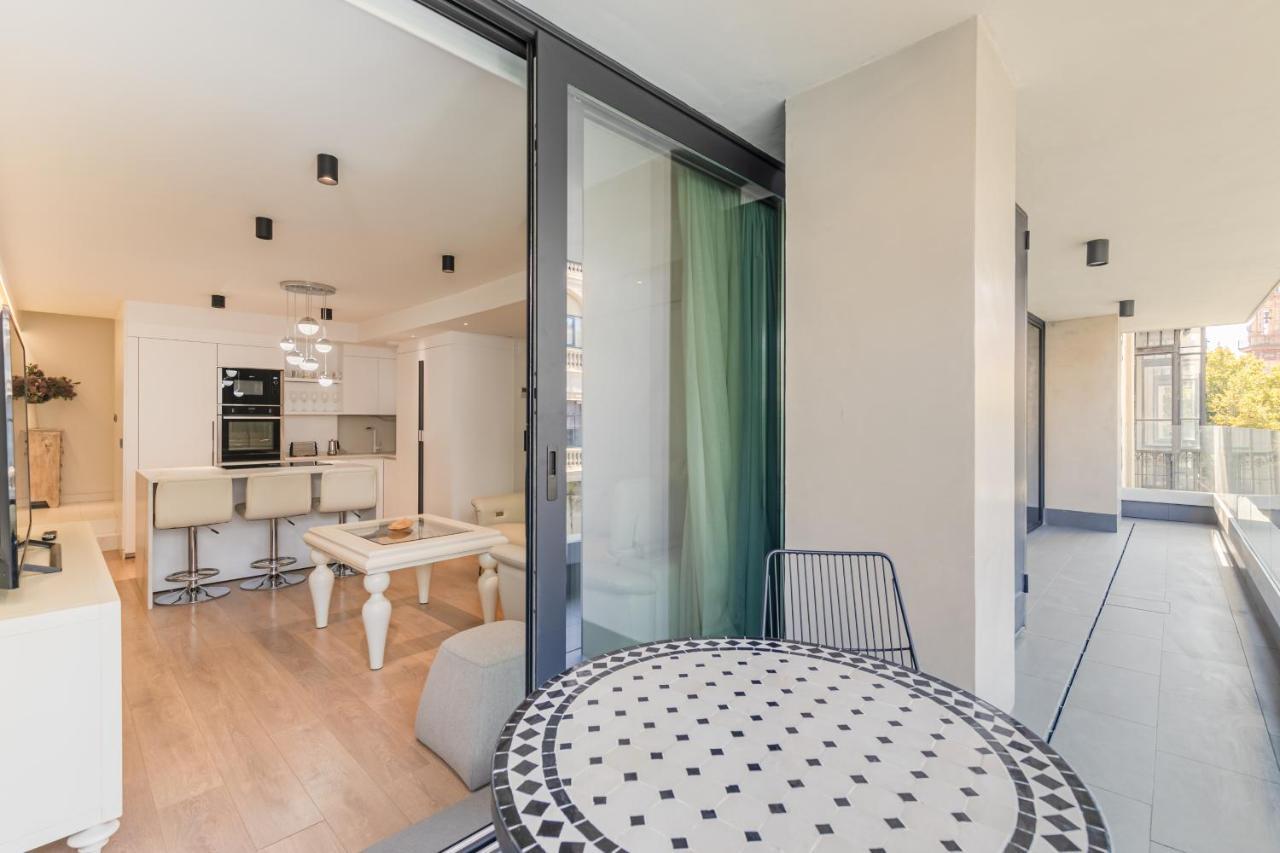 Apartamento Sevilla Centro Luaran gambar