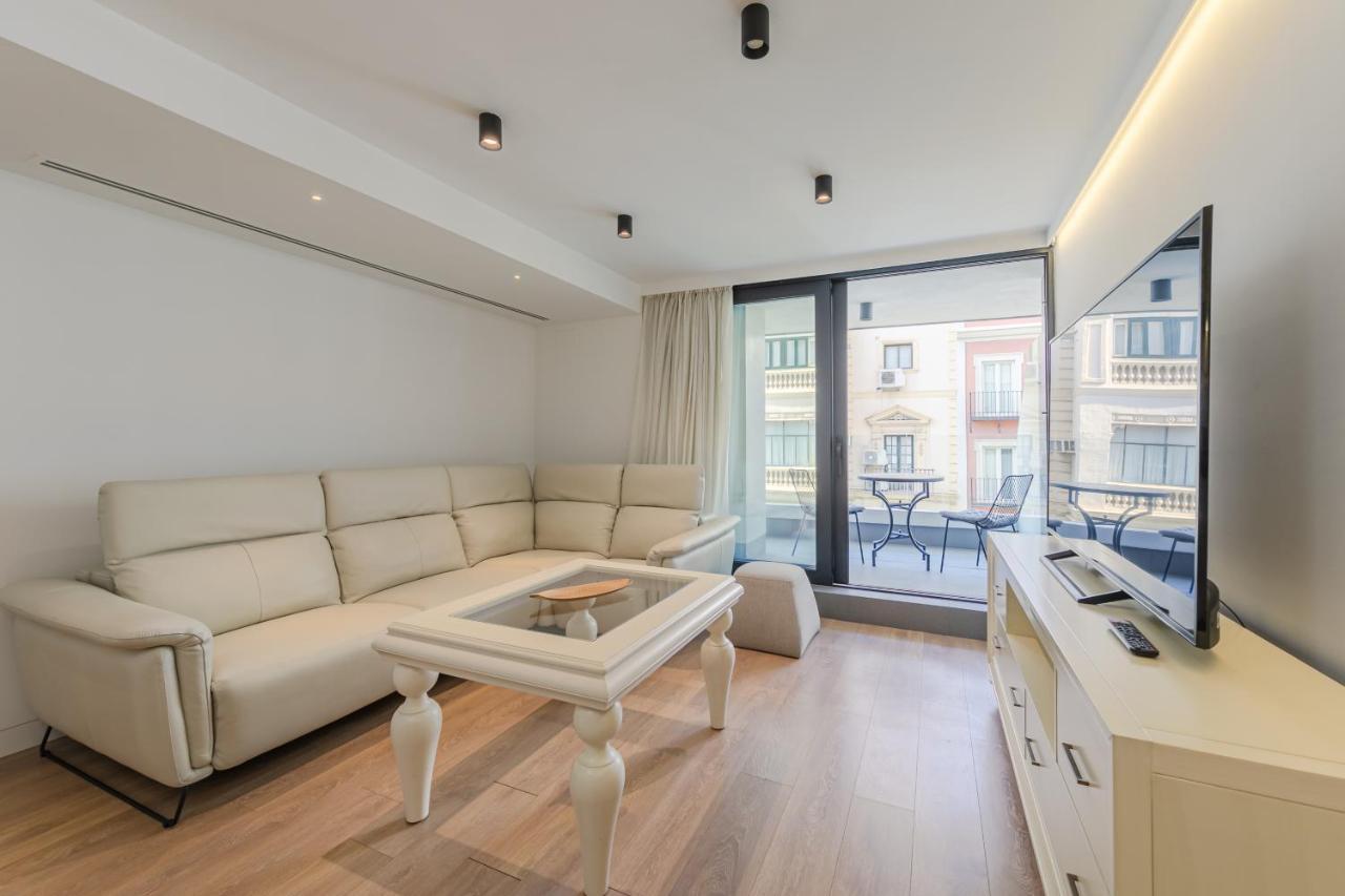 Apartamento Sevilla Centro Luaran gambar